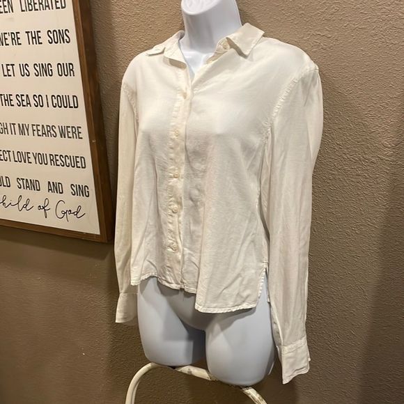 LOU & GREY linen blend small blouse - Picture 1 of 5